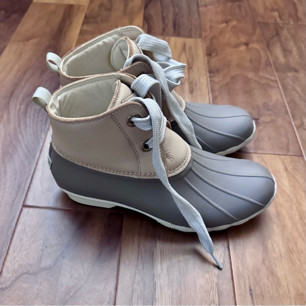 Women's Sperry Saltwater 2-eye Leather & Rubber Duck Boot